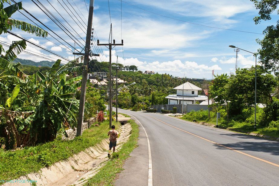 Phuket Roads - vedľa Rawai Beach