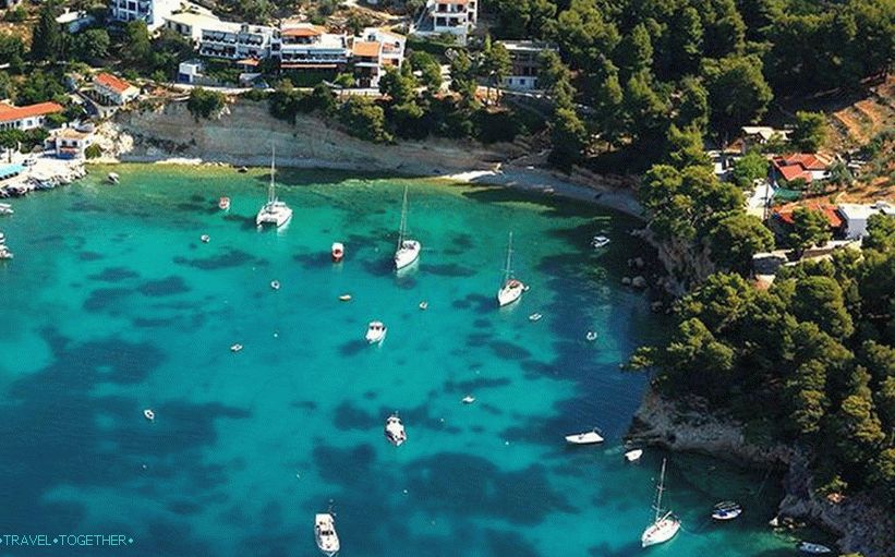 vily na Alonissos