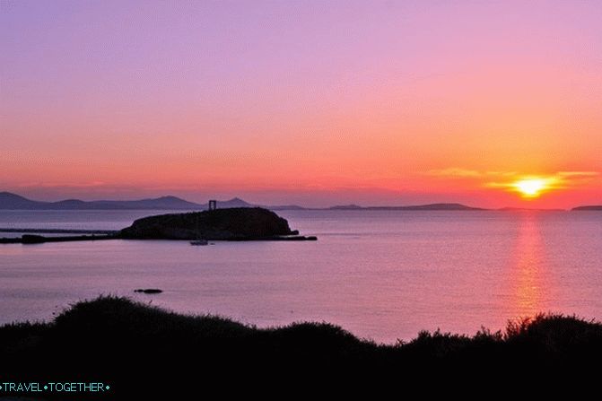 Prázdniny v Grécku bez krajanov: Kefalonia, Naxos, Paros
