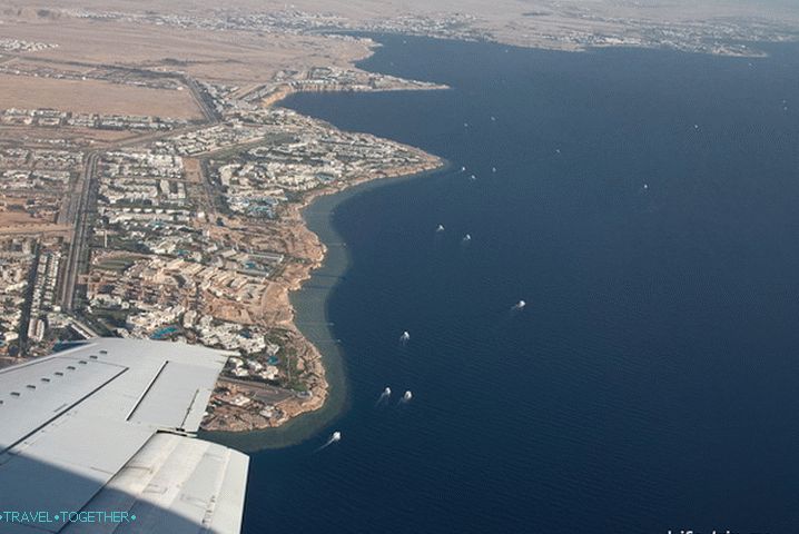 Egypt. Sharm el-Sheikh z lietadla.