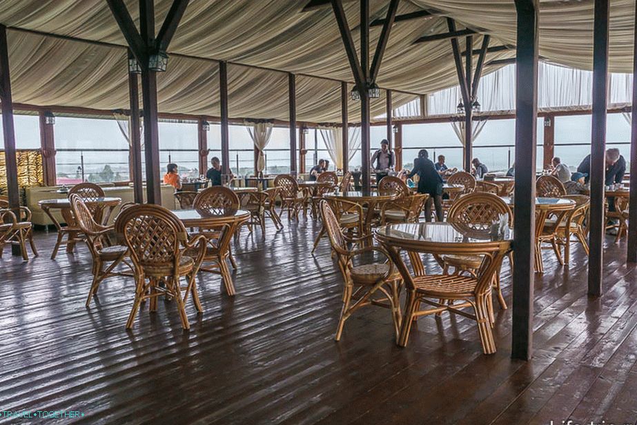 Victoria Plaza Restaurant na streche
