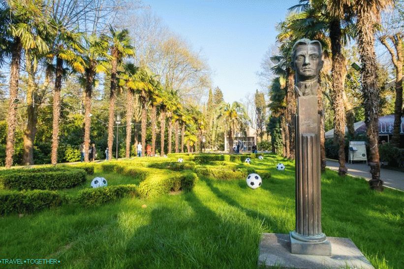Park Riviera v Soči - fotografie, jazdy a mapa