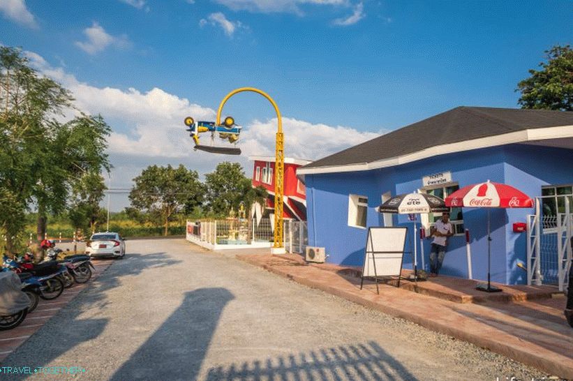 Inverted House in Pattaya - atrakcia pre deti a selfimanov