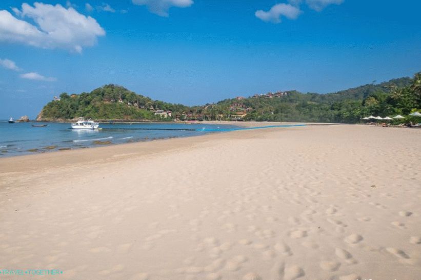 Pláž Ba Kan Tiang Bay - miesto pre pokojnú dovolenku na Lante