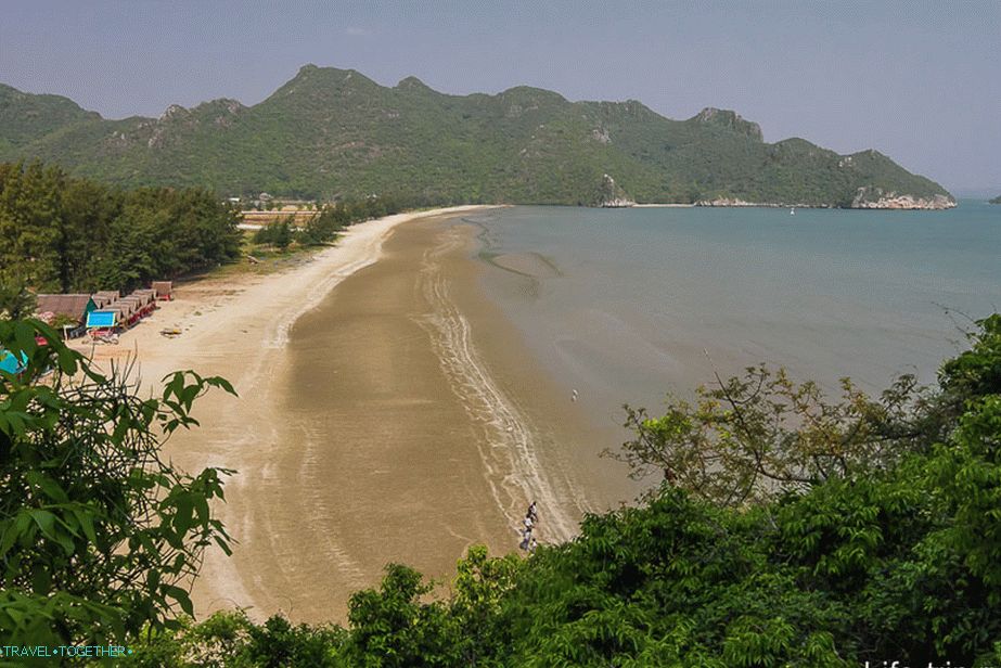 Bang-pu-beach-01
