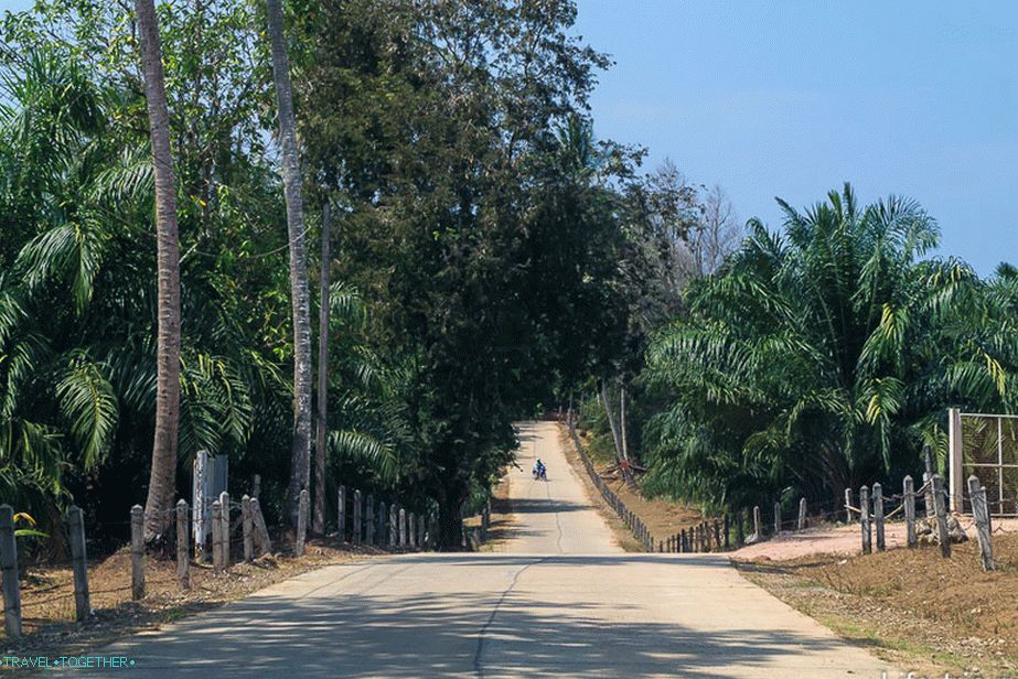 Khao-lak-beach-13