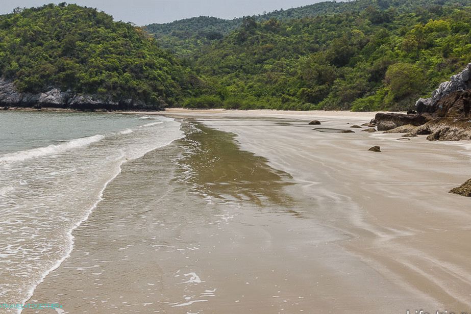 Laem-sala-beach-10