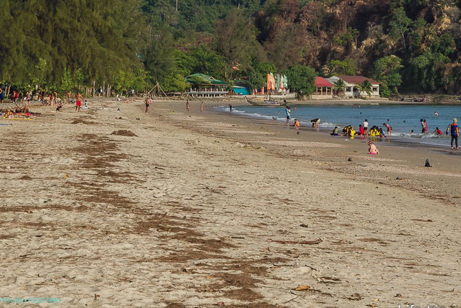 Pláž Nopparat Thara v Krabi - menej turistický sused Ao Nangu
