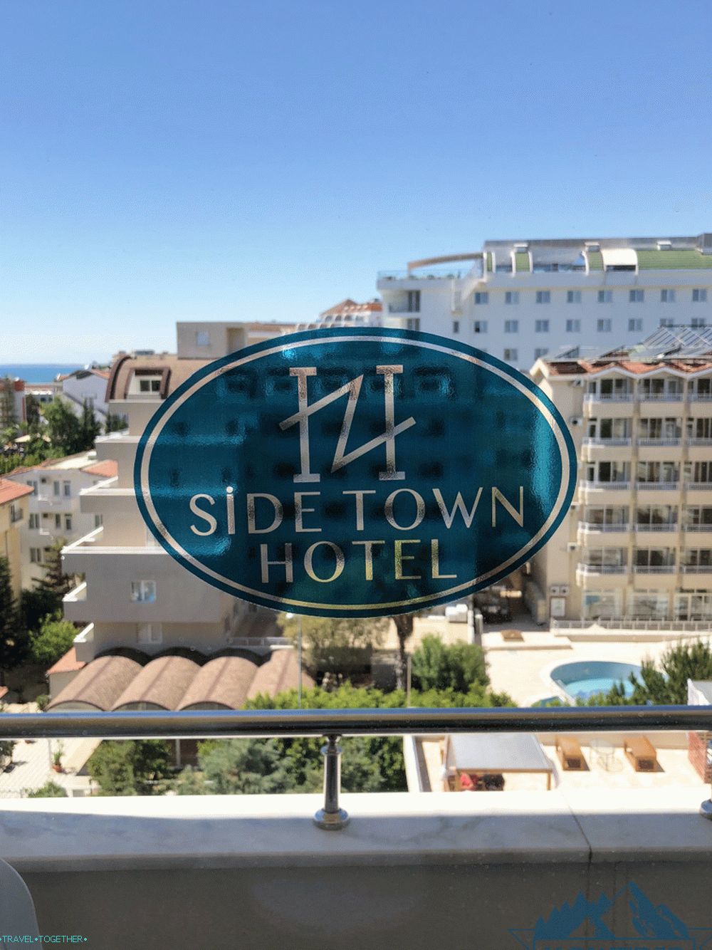 Side Town Hotel