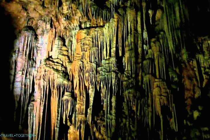 Alanya, Dim Cave