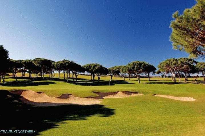 Počasie v Phan Thiet v apríli, golfový klub