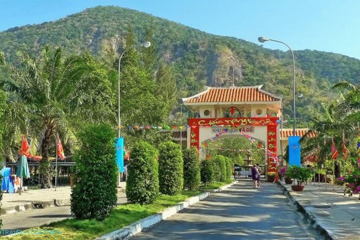 Počasie v Phan Thiet v októbri, Taku Mountain