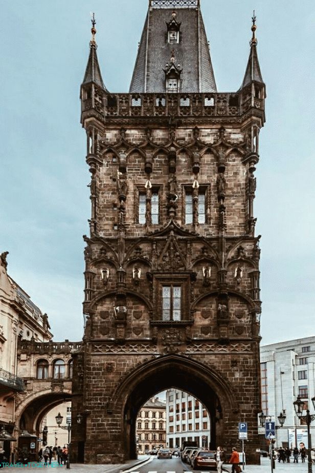 Prášková veža