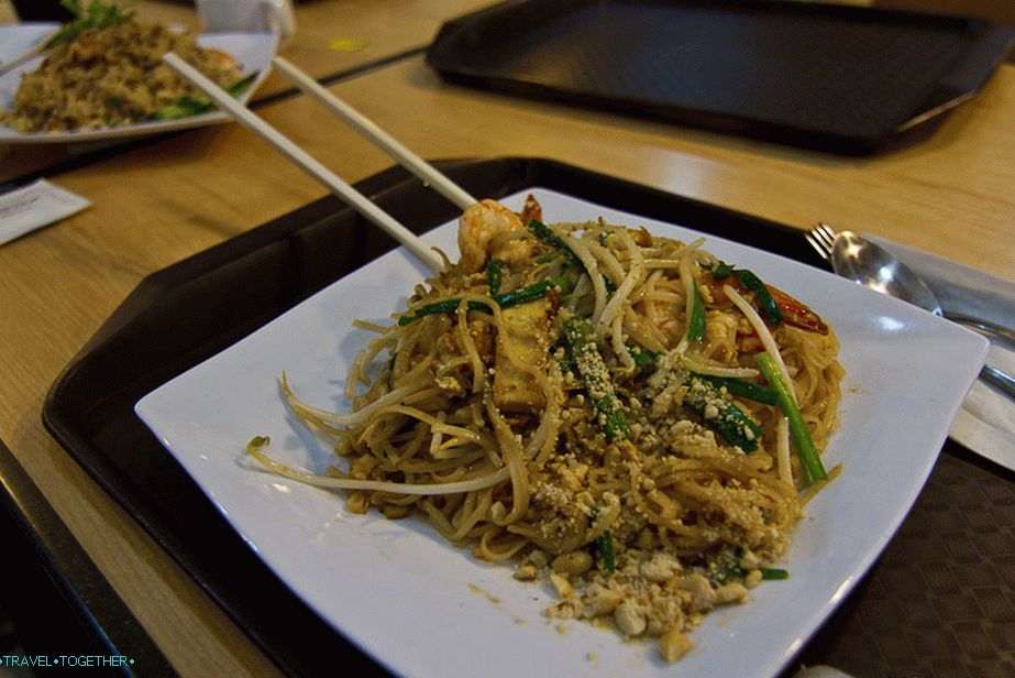 Prvýkrát za týždeň som zjedol chutné, hoci thajské jedlo je Pad Thai.