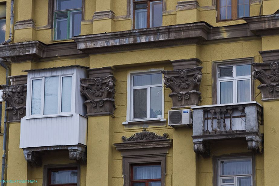 „Plastová