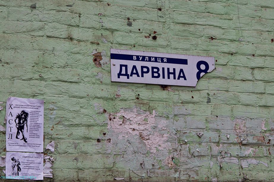 „Je