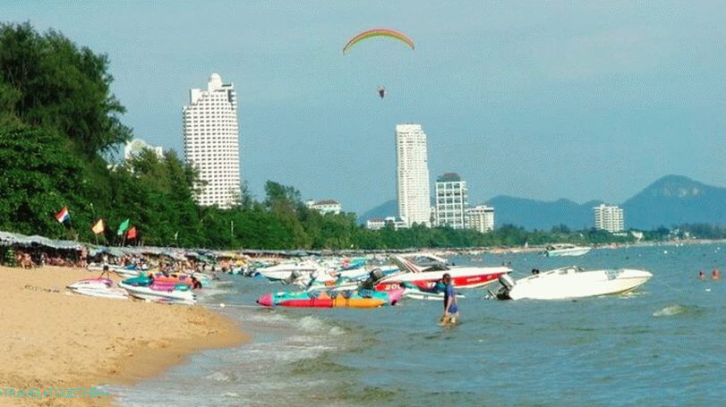 Pláž Jomtien v Pattaya