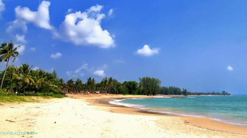 Pláž Nang Thong v letovisku Khao Lak