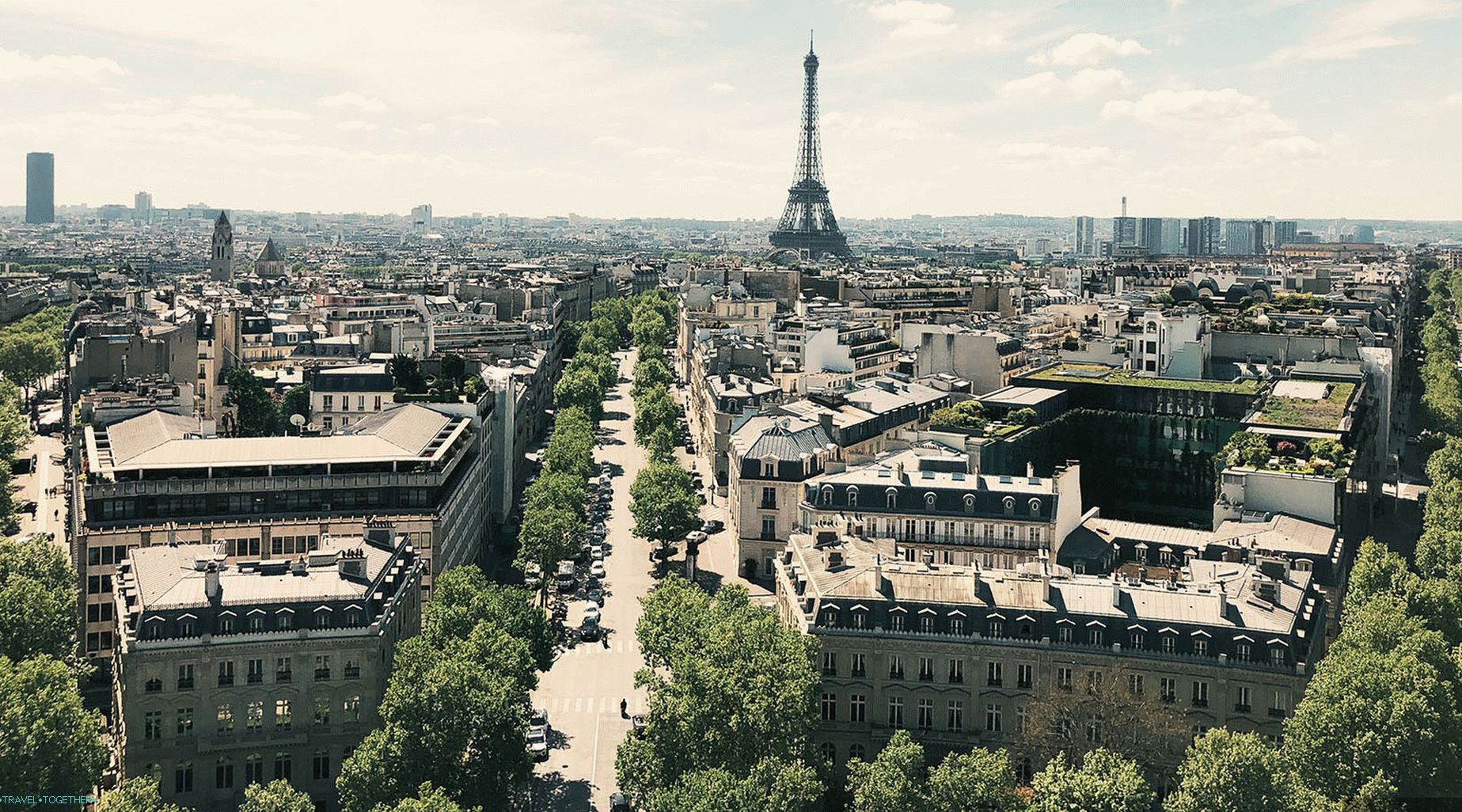 Fotografie z Paríža z Arc de Triomphe