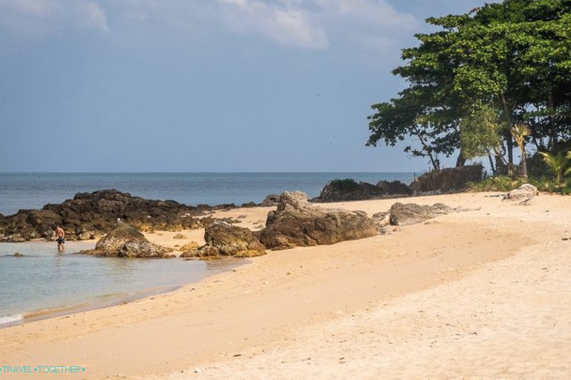 Secret Beach (Lanta Secret Beach) - stále je divoká pláž na Lante
