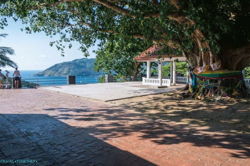 Vyhliadková plošina na mysu Promtep - najjužnejší bod Phuketu