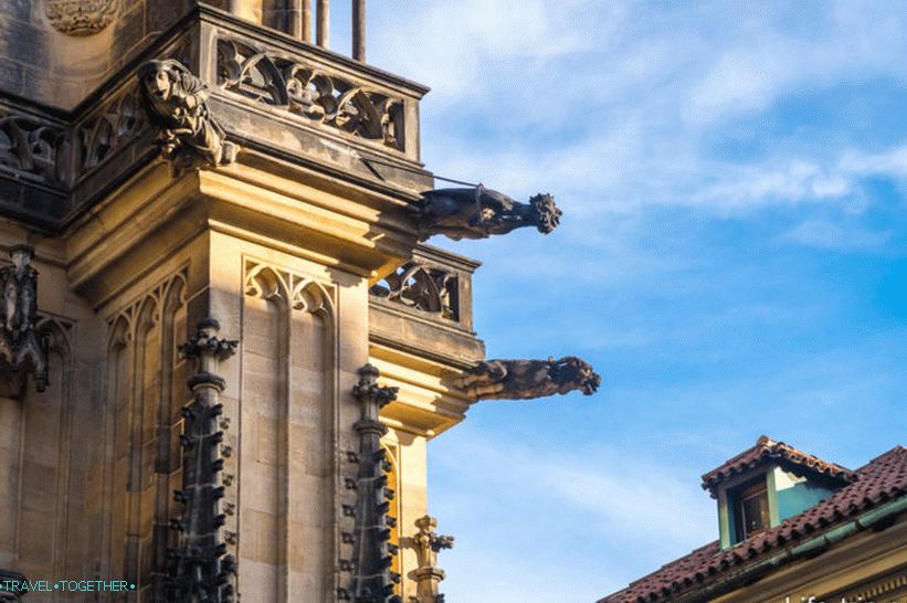 Katedrála sv. Víta v Prahe - ako sa tam dostať, otváracia doba a cena