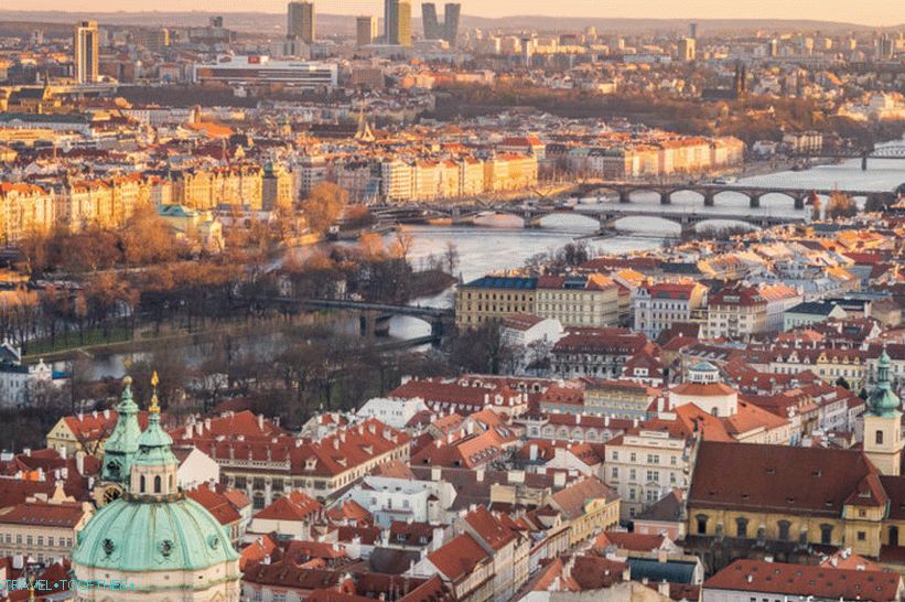Katedrála sv. Víta v Prahe - ako sa tam dostať, otváracia doba a cena