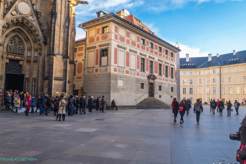 Katedrála sv. Víta v Prahe - ako sa tam dostať, otváracia doba a cena