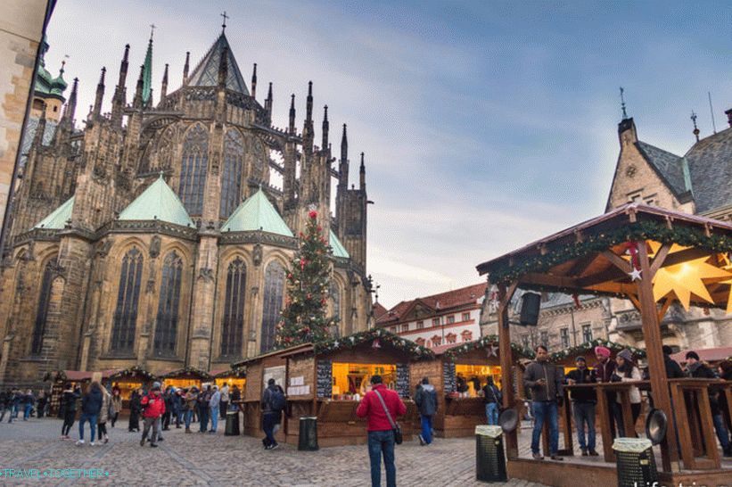 Katedrála sv. Víta v Prahe - ako sa tam dostať, otváracia doba a cena