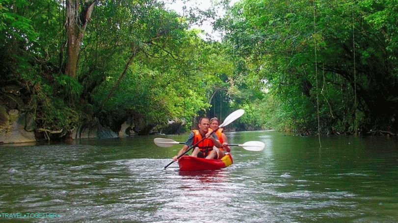 „Kayaking