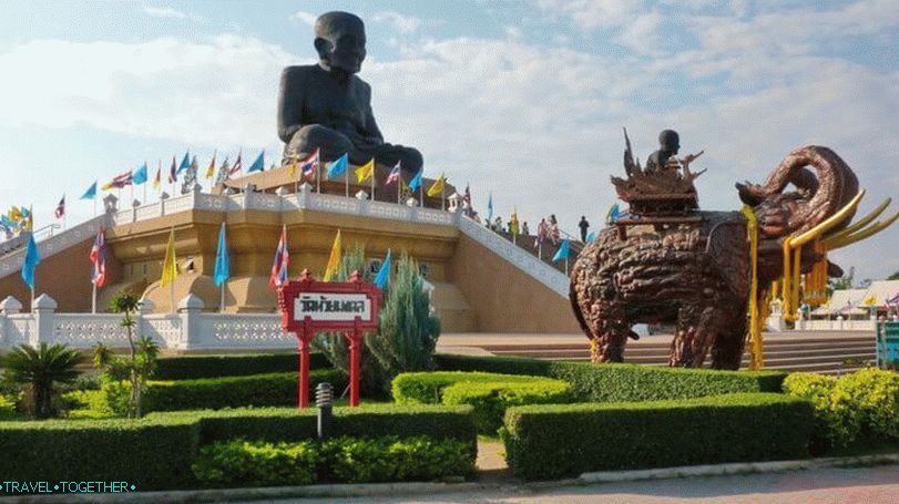 Chrám Wat Huay Mongkol v Hua Hin