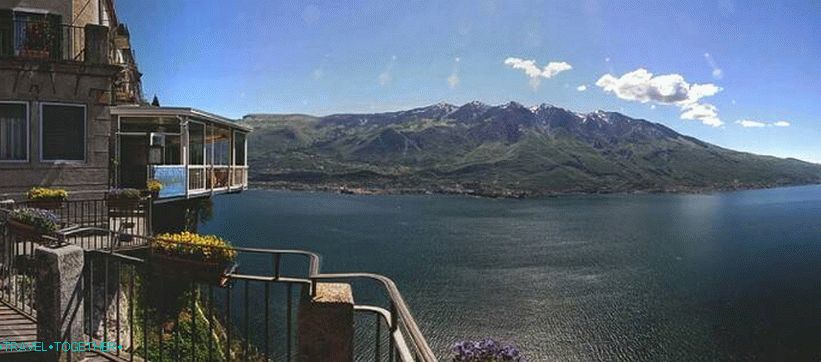 Panoráma jazera Garda