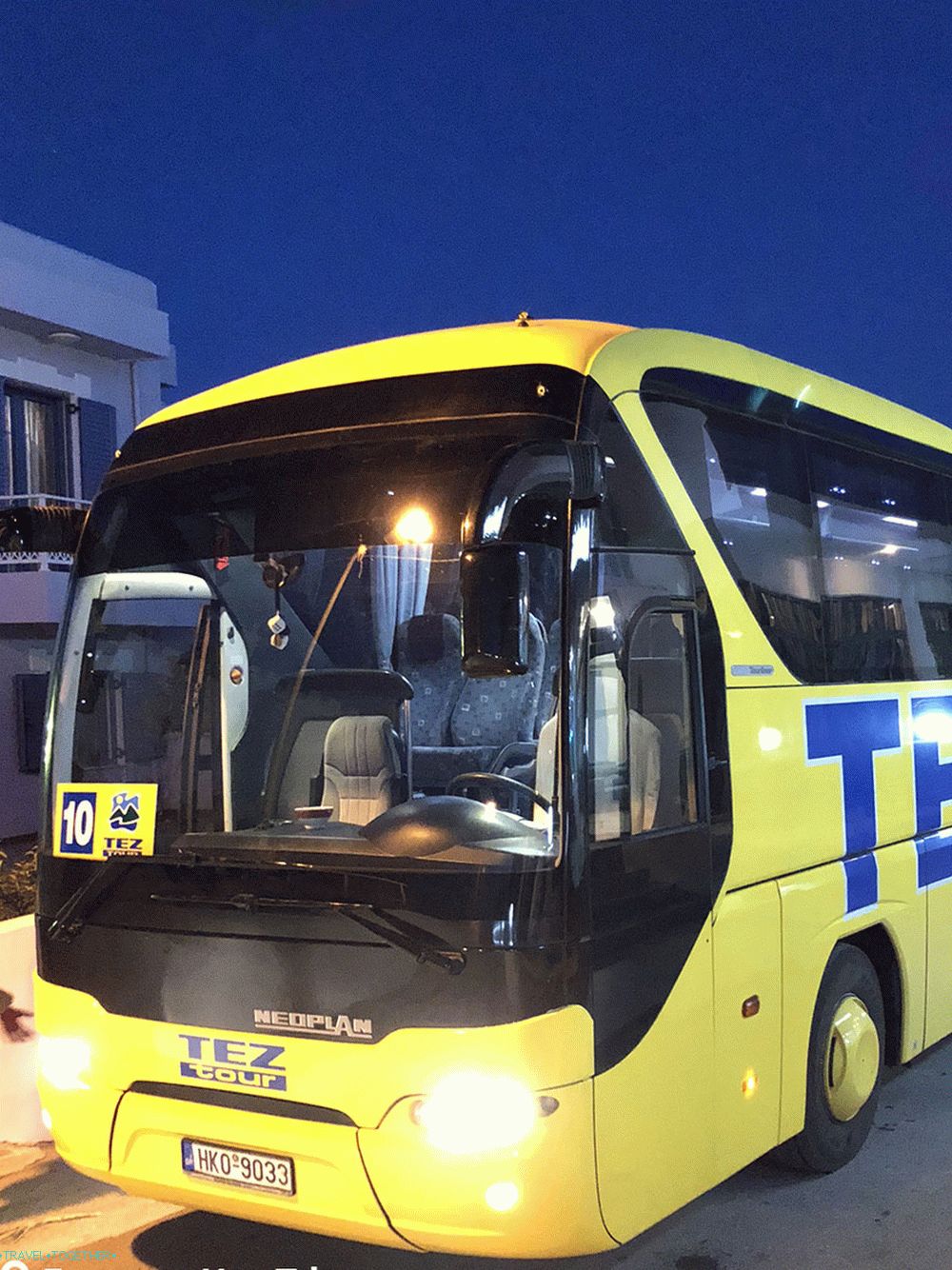 Cestovný autobus Tez