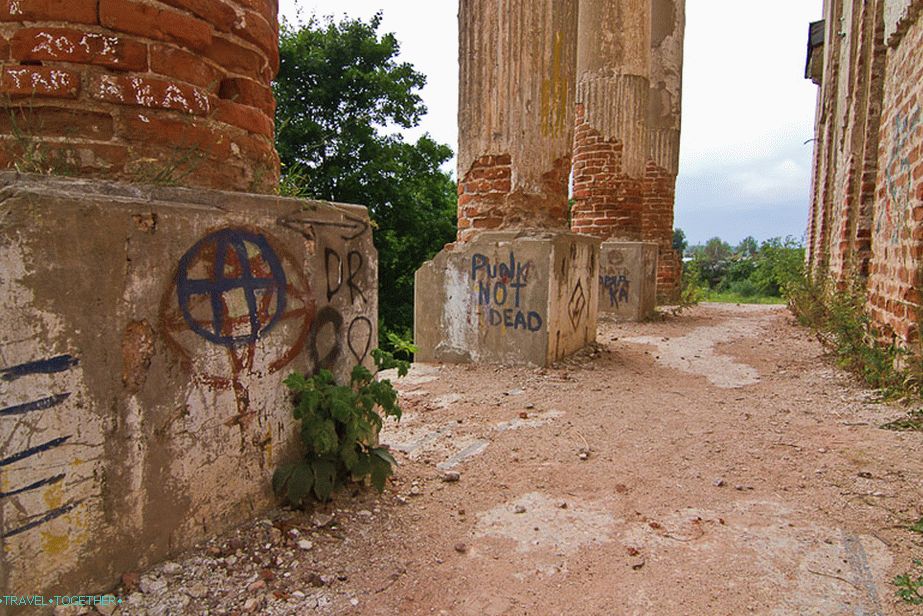 „Nápisy