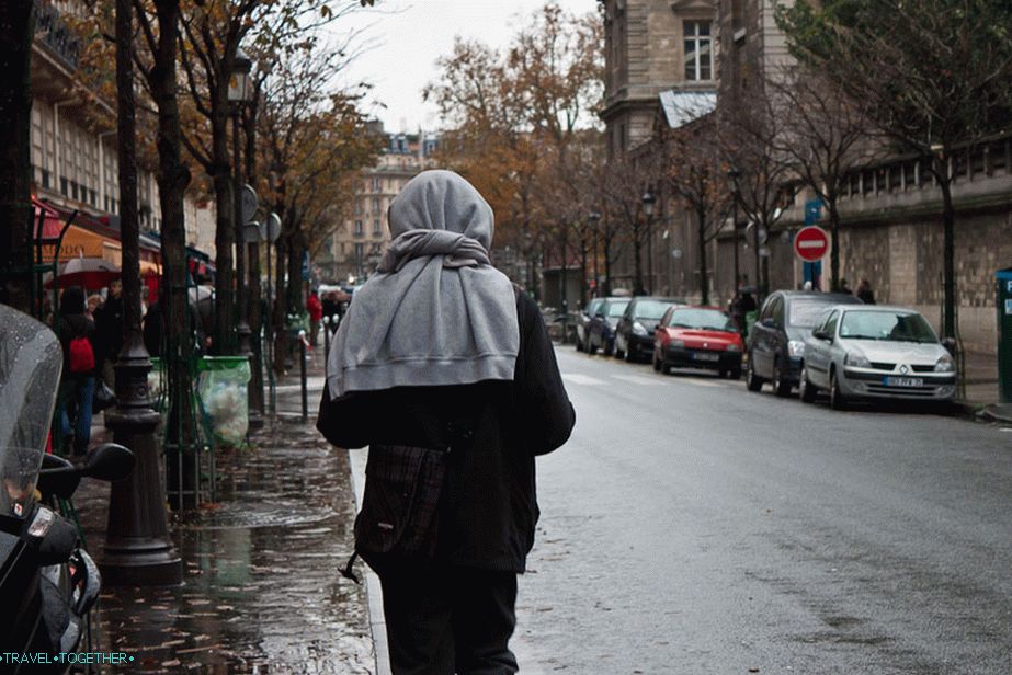 Parížania na ulici