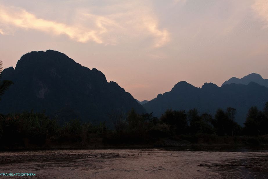 Nádherný výhľad na Vang Vieng