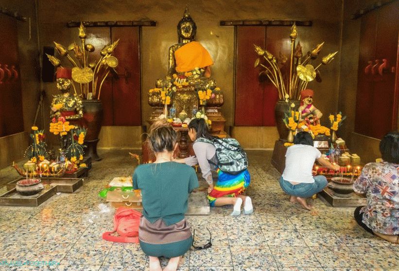 Wat Chalong, Phuket - najobľúbenejší chrám na ostrove