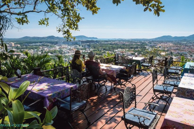Vyhliadka Tunk Ka Cafe v Phukete - blízko vyhliadky na kopec Rang