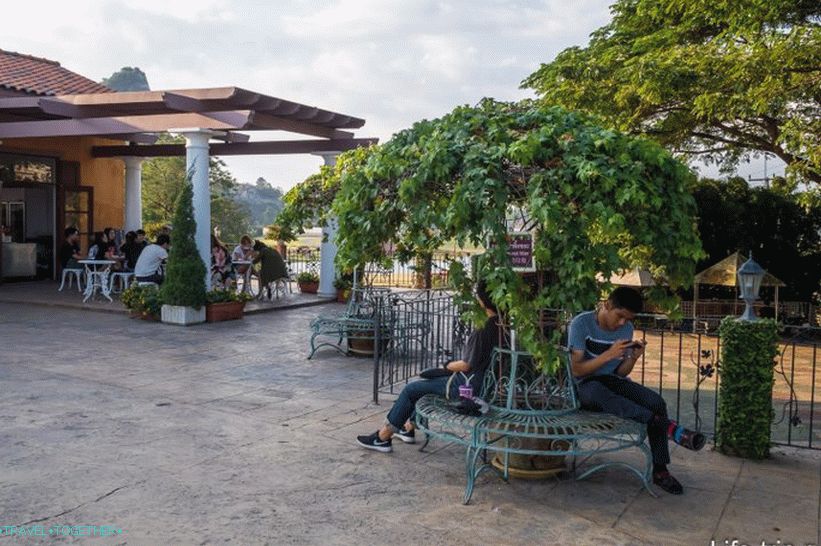 Silver Lake Vineyard in Pattaya - dobrá prechádzka a víno