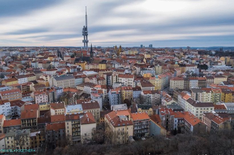 Vrch Vítkov v Prahe - park, pamätník a vyhliadková plošina