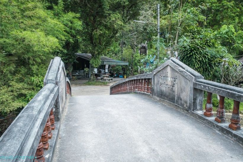 Kathu Falls v Phukete - opustená pamiatka