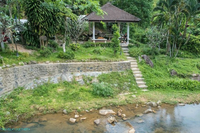 Kathu Falls v Phukete - opustená pamiatka