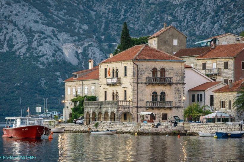Ale väčšina bývania je dokonale zachovaná (Perast)