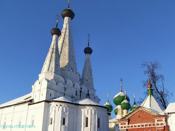 Uglich. Alekseevsky kláštor.