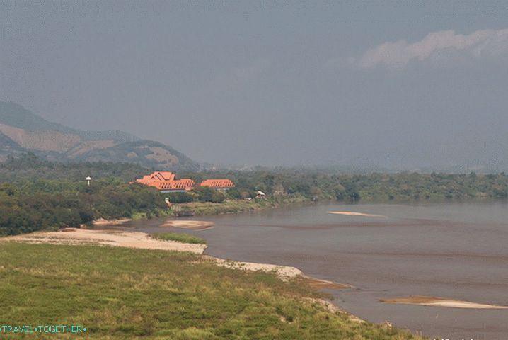 Barma cez rieku Mekong